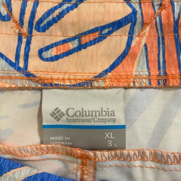 Columbia Tropical Print Athletic Shorts - Picture 3 of 3